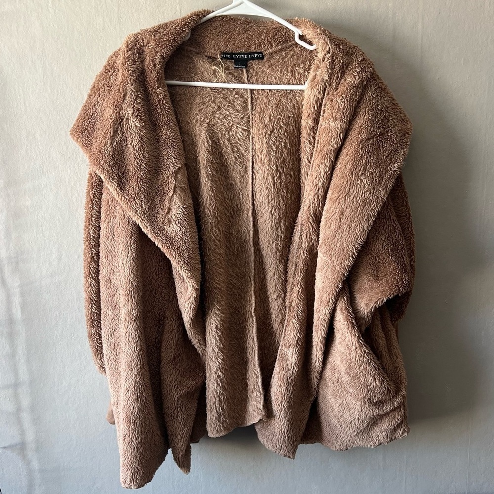 HYFVE Fuzzy Tan Hooded Jacket Size Large